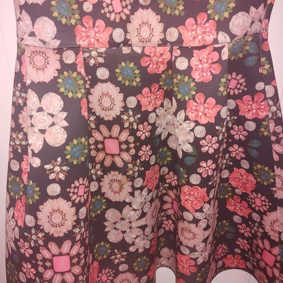 H&M Jewel Dress in Medium - Picture 7 of 8